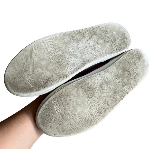 Steve Madden • Pink Janzer Slip On Sneaker - Picture 3 of 7